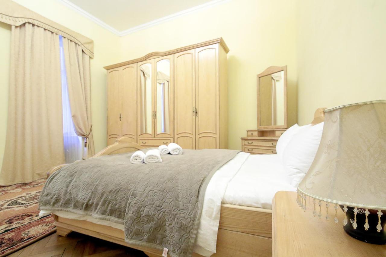 Pro Apartments 12213 Lviv Bagian luar foto