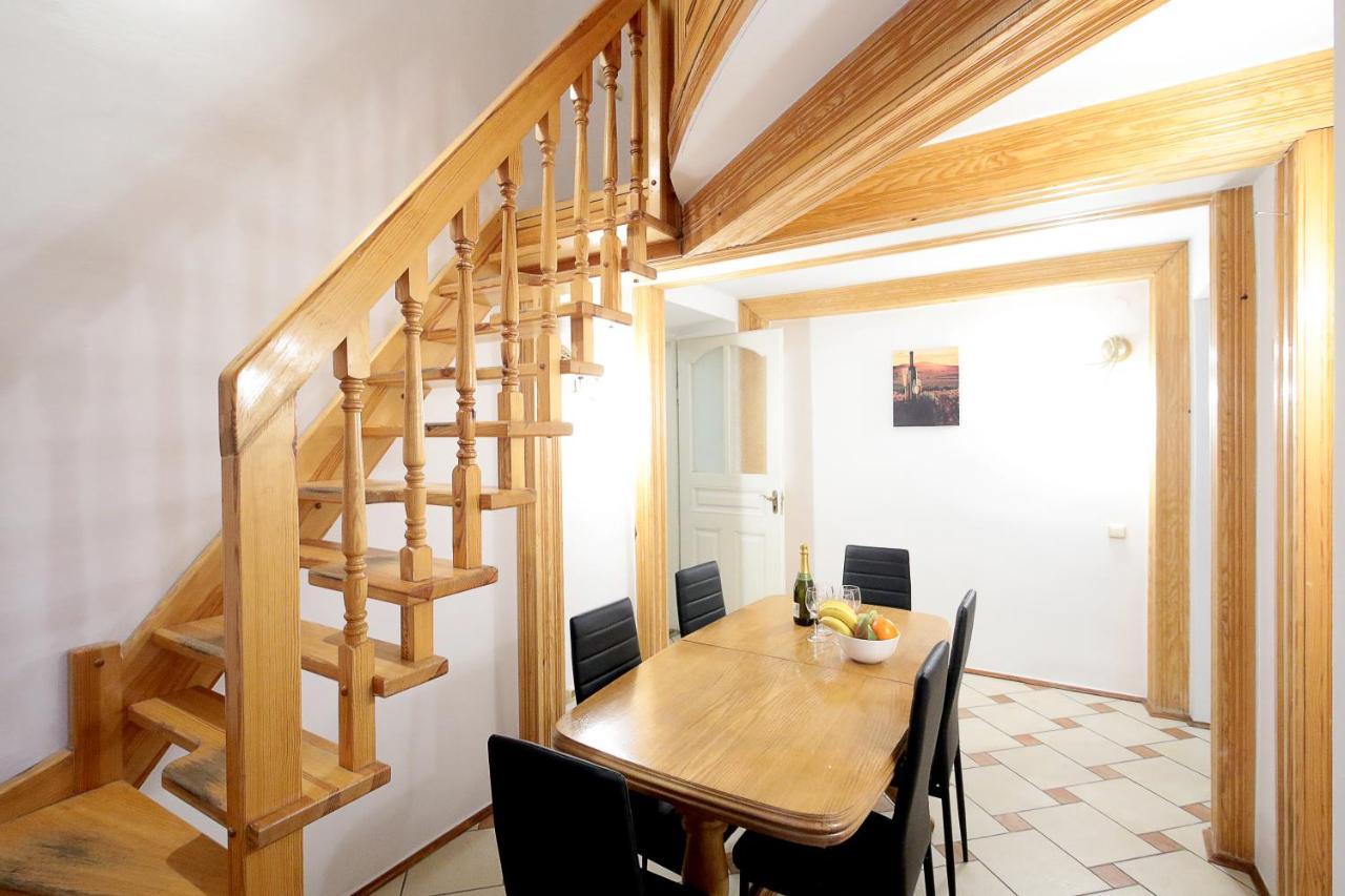 Pro Apartments 12213 Lviv Bagian luar foto