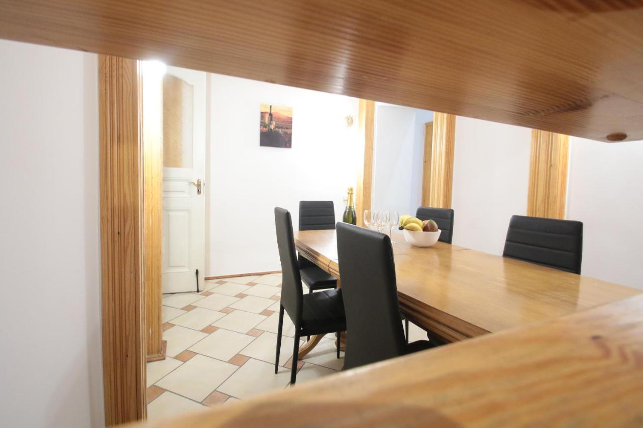Pro Apartments 12213 Lviv Bagian luar foto